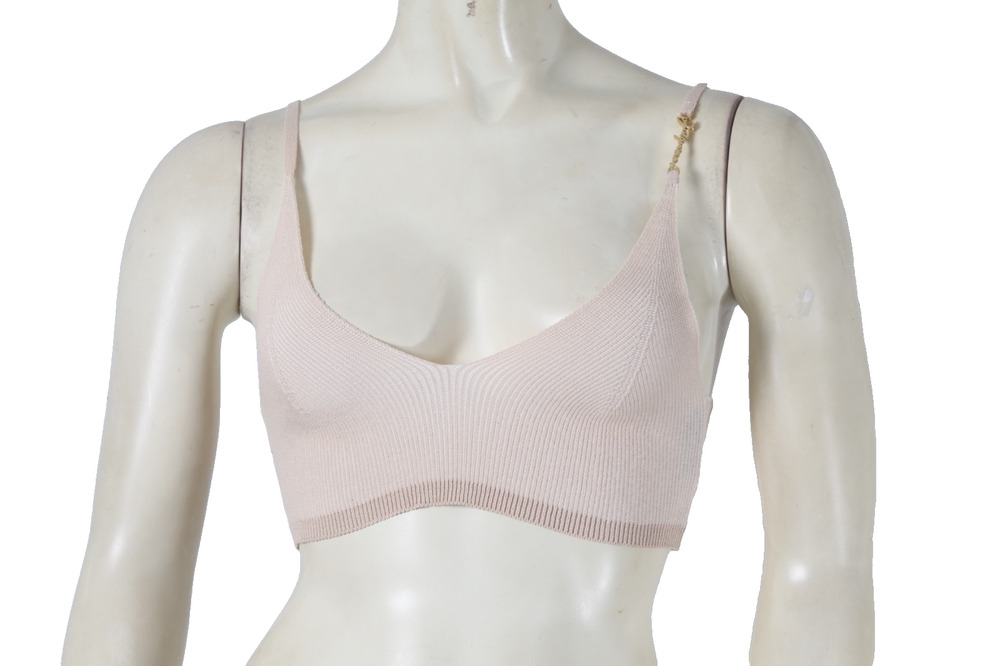 JACQUEMUS Le Bandeau Pralu Beige Ribbed Knit Bralette Gold Logo Charm Crop Top M
